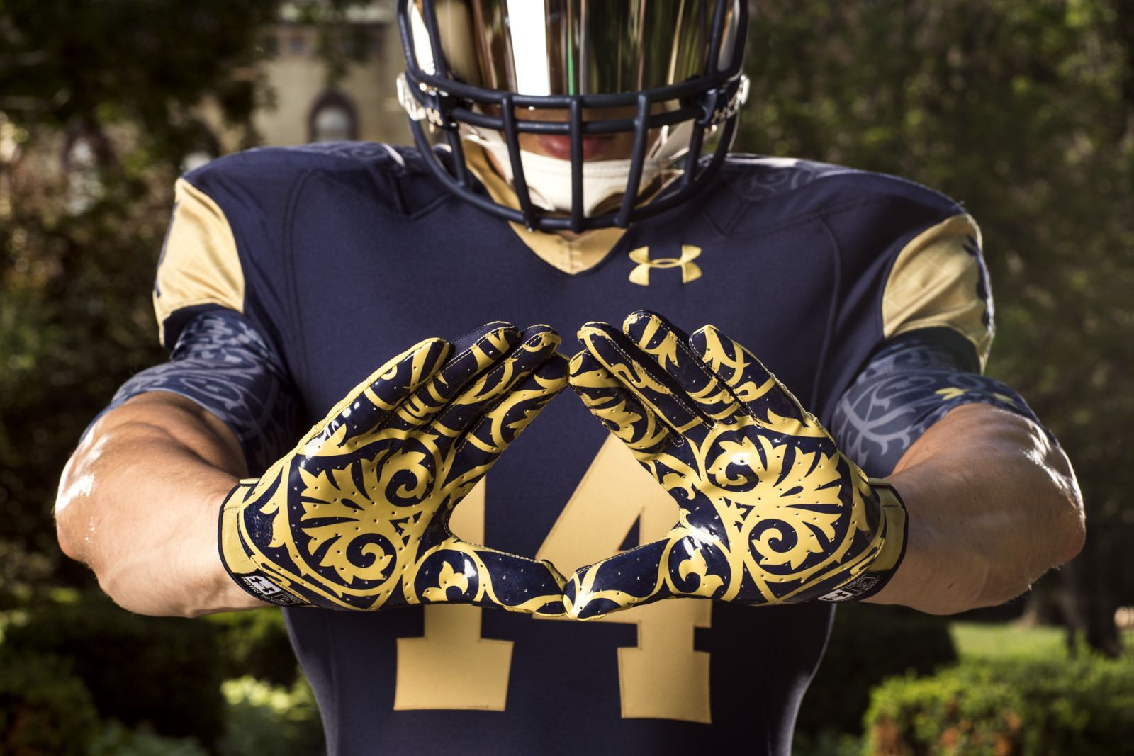 Notre Dame uniforms designed by Under Armour